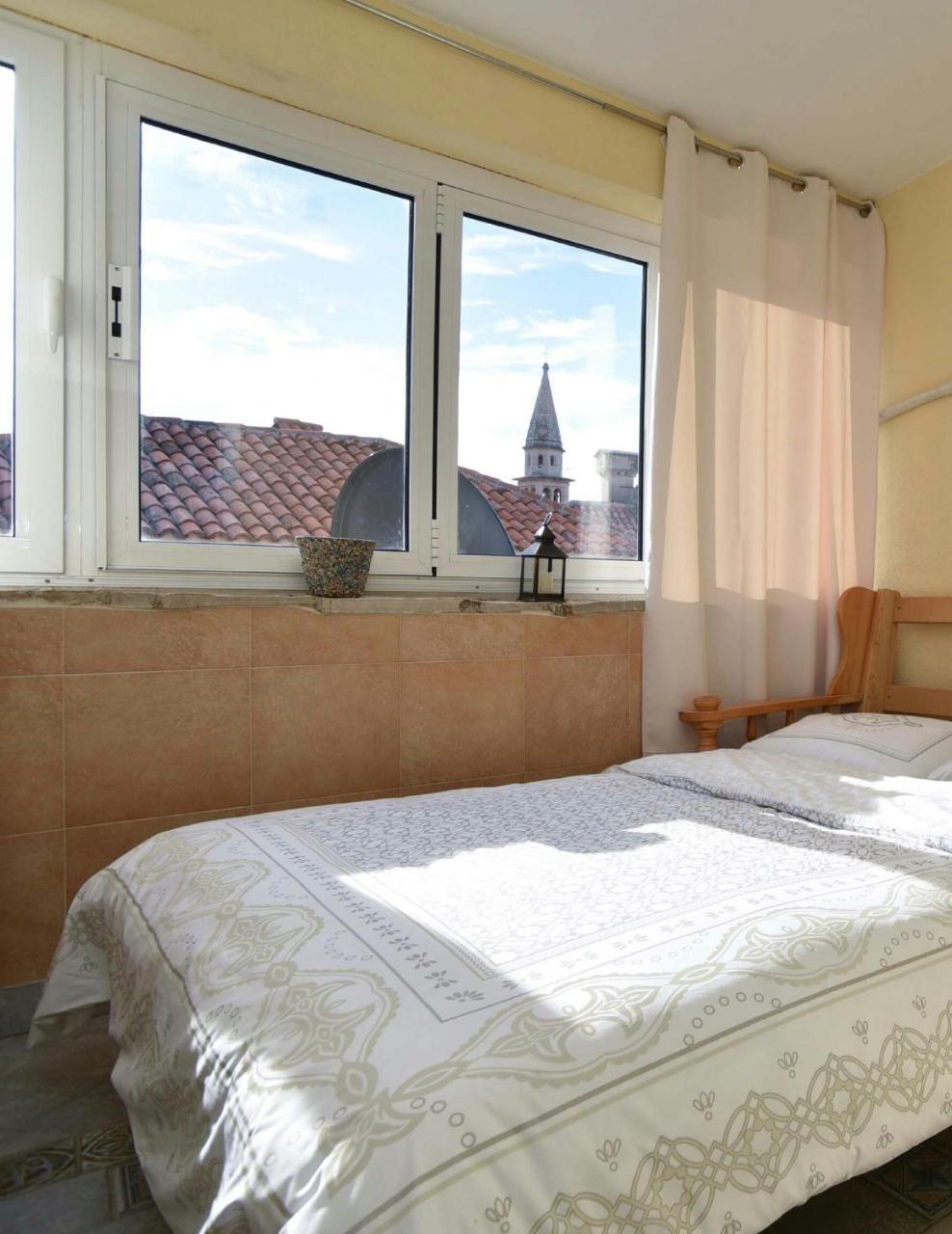 Comfort Inn Old Town Budva Bagian luar foto